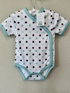 NWT Restoration Hardware baby&child Mint Trim White Onesie w/ Polka Dots